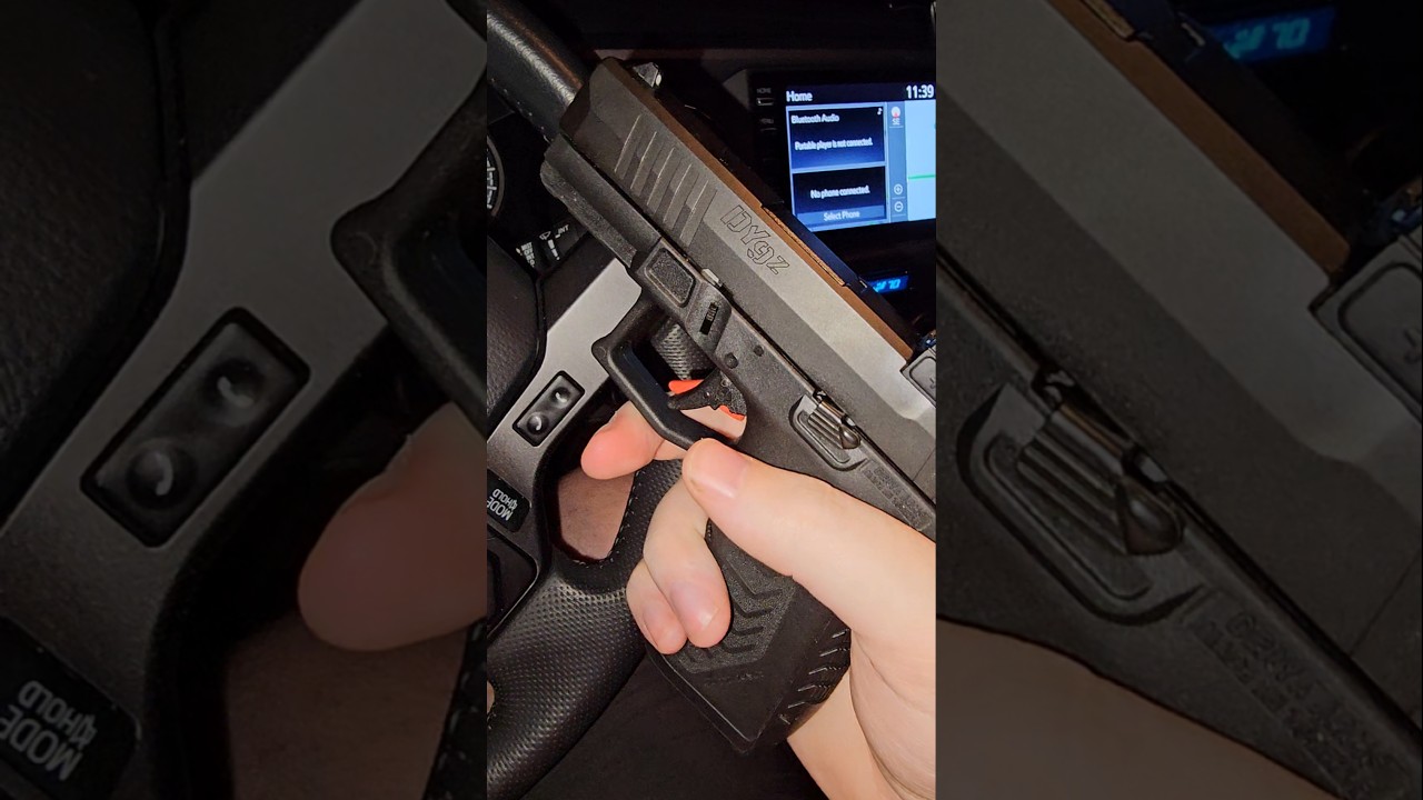 Я соврал, это не клон G43X, у него нижняя часть ствольной коробки от 43X, а затворная рама основа...