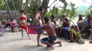 How to tie a sarong, Cook Islands style