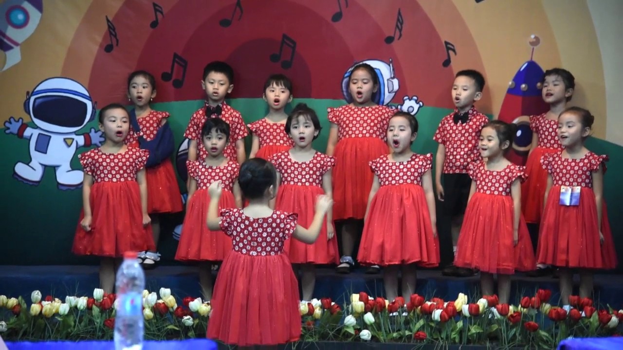 ST Ursula BSD Unit TK Juara I Lomba Paduan Suara di IPEKA