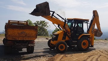Jcb 3dx loading soil
