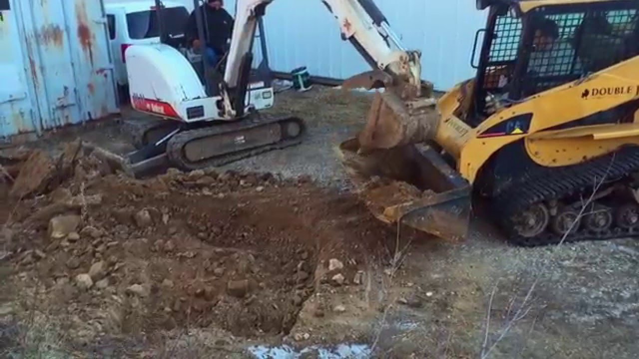 Clean Soils Env. Directing Hydraulic Oil Cleanup YouTube
