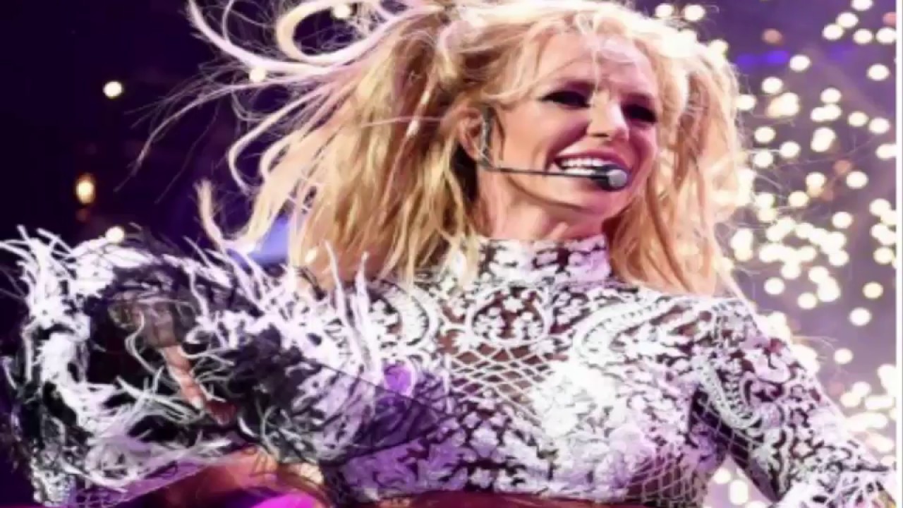 Britney Spears Ends Her Vegas Residency with Live New Year's Eve