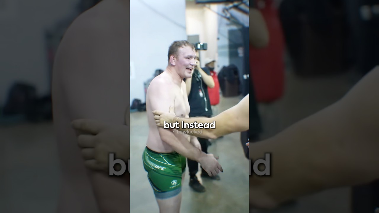 Fighter Teaches Opponent the Move That Beat Him 🤝 