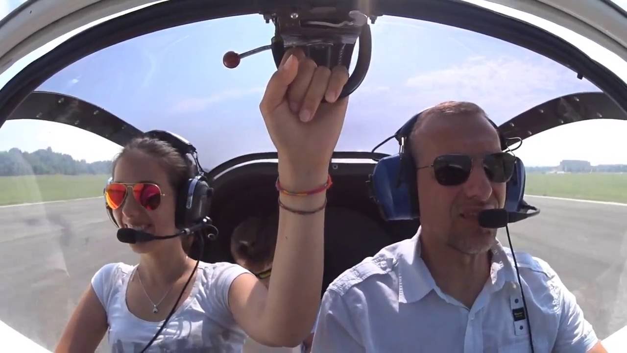 Short land - Long taxi Morane MS880b