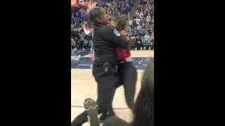 Protestor Runs Onto Court In The Middle Of Timberwolves And Grizzlies Game Courtside Reaction