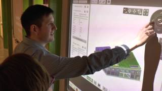 Student using Tekla BIMsight with SMARTboard
