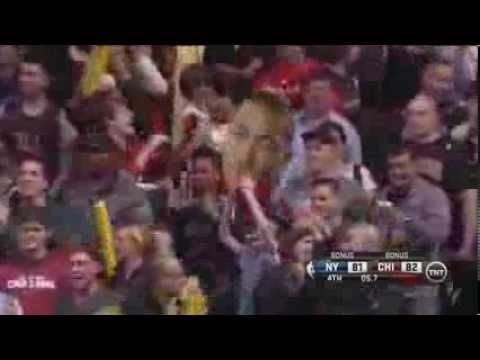 Derrick Rose amazing pass & game winner! (10.31.13)