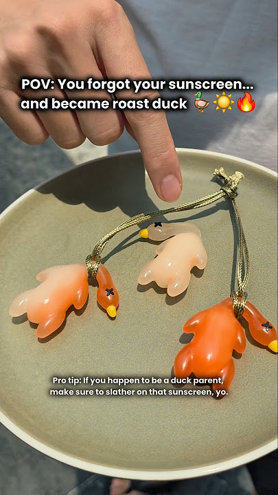 Color Changing Duck Keychain | Sun Activated Roast Duck | Viral Gift Idea 2025 #shorts #uvduck