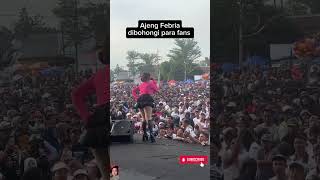 Ajeng Febria Lied To By Fans dangdut home newkendedes