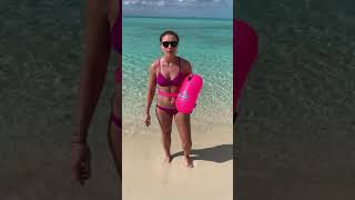 Amanda Kenny Explains Why Swimming With The New Wave Swim Buoy Is A Bright Idea