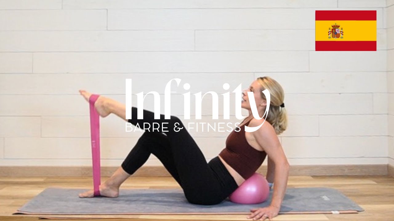 Barre en la Esterilla 🍑 Pelota Pilates & Banda Fuerte | Fuerza y Consciencia