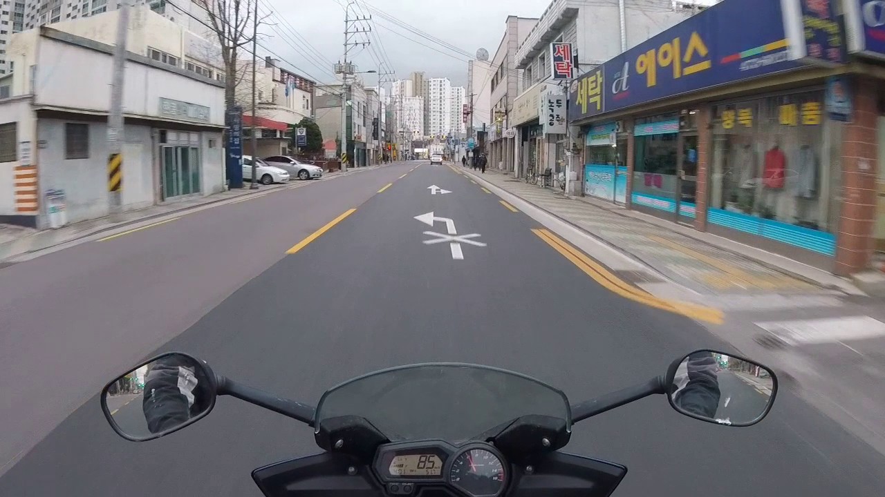 Managing Traffic w/a Motorcycle in South Korea YouTube