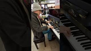 Paris, November 2025 Gare de Est #pianoengare #piano