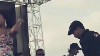 Dangdut hot kelihatan cd nya