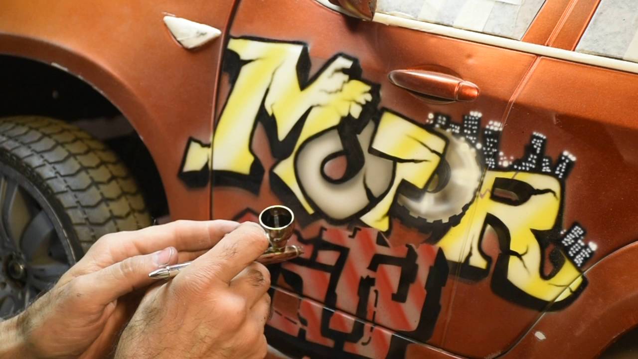 Разрисовать машину граффити