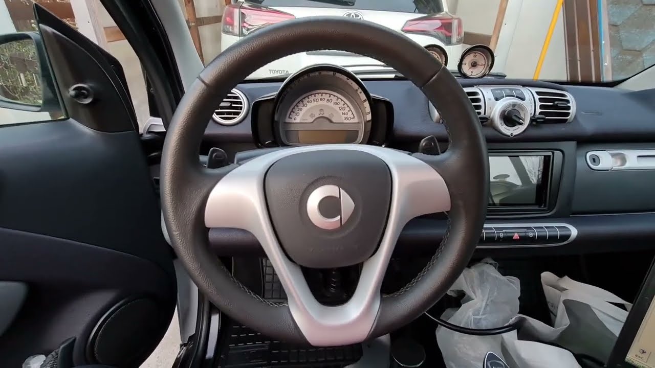 Demontare volan Smart Fortwo 451 I Steering wheel removal YouTube