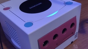 Painting GameCube (Miami Vice Theme)
