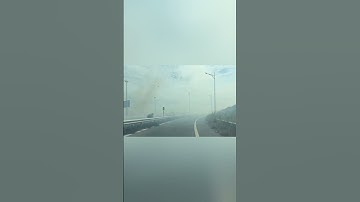 Cao tốc Phan Thiết - Dầu Giây mù mịt khói, tài xế vừa lái xe vừa lo tai nạn. #shorts