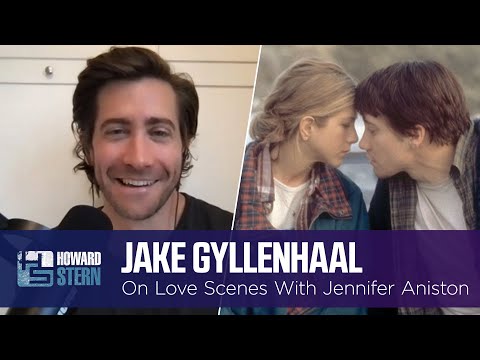 Jake Gyllenhaal Admits Filming Love Scenes With Jennifer Aniston Was ‘Torture’