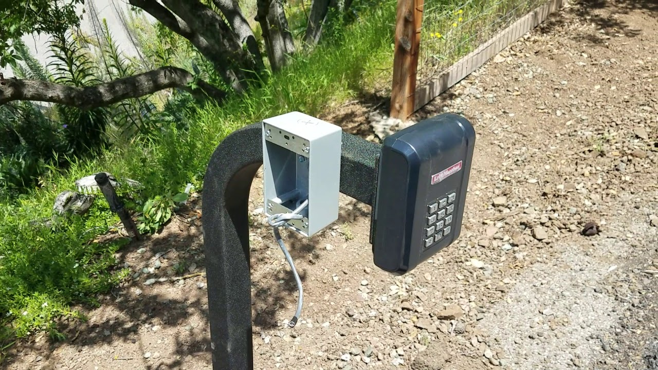 West Coast Door and Gate Installations...Lift Master LA412 with XL