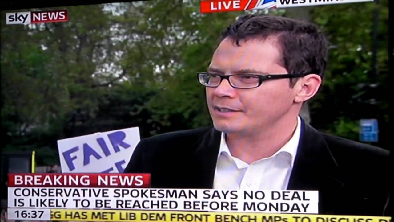 Extended Version - "Sack Kay Burley, watch the BBC!"  protesters heckle Kay Burley live 8/5/2010 HD