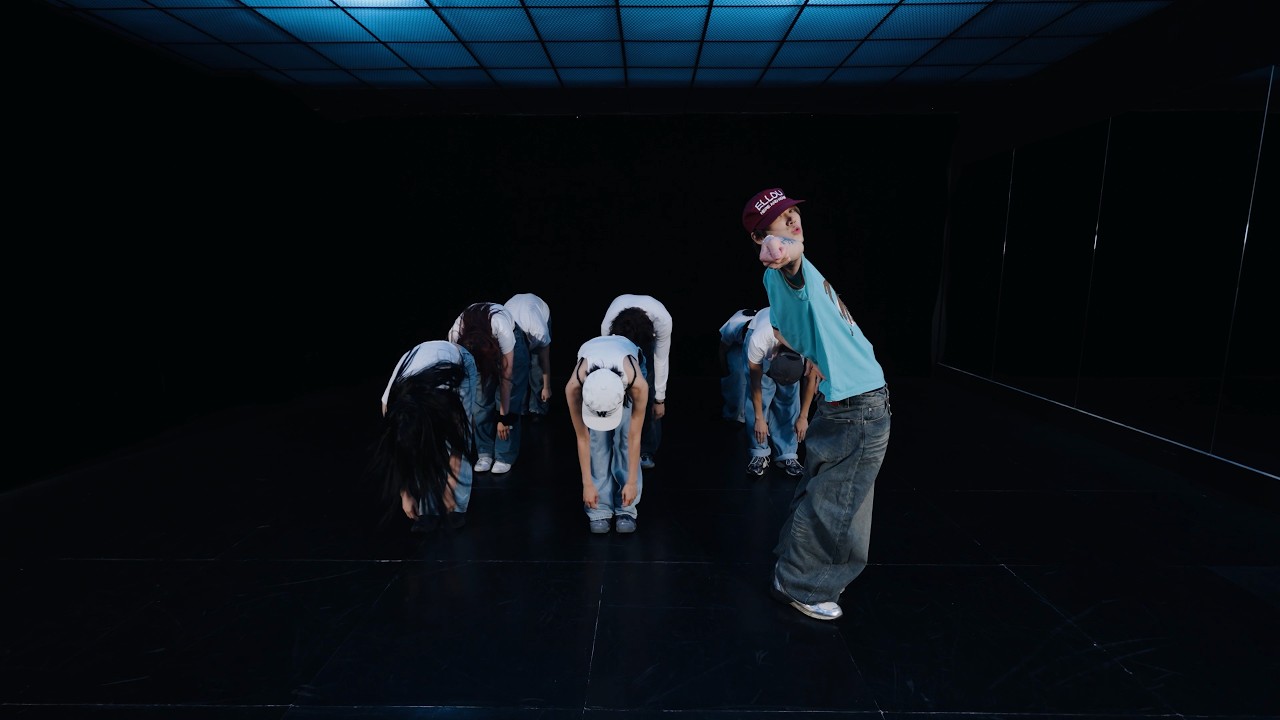 TEN ‘IRL’ Dance Practice auf YouTube ansehen TEN ‘IRL’ Dance Practice auf YouTube ansehen
