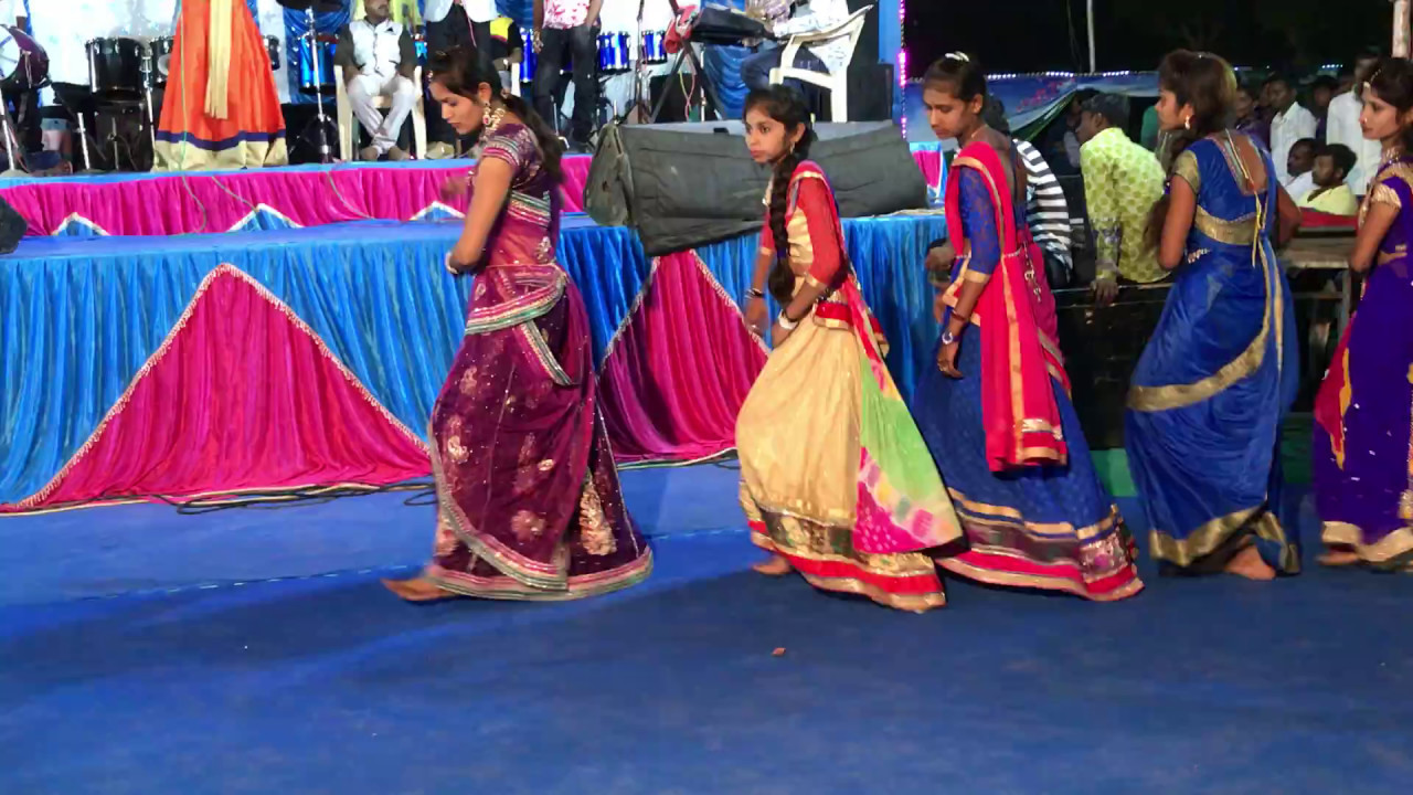 Most Beautiful And Hot Desi Village Girls Dance On Indian Gujarati Wedding, M picture