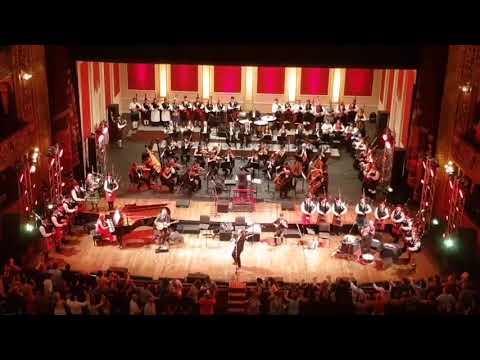 Carlos Nuñez en el Teatro Colón interpretando Saint Patrik's An Dro 2020