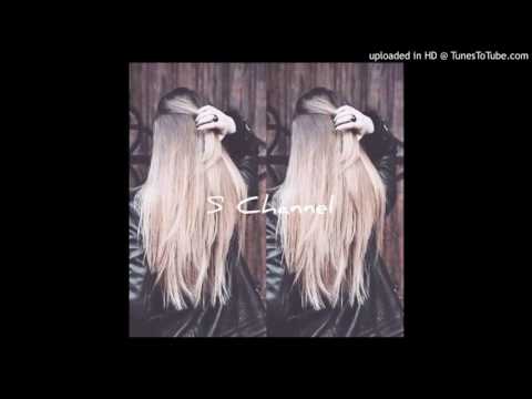 სახლი ლურჯი ფანჯრებით))))