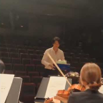 Joo Won conducting with his birthday Cake #Tomorrow Cantabile