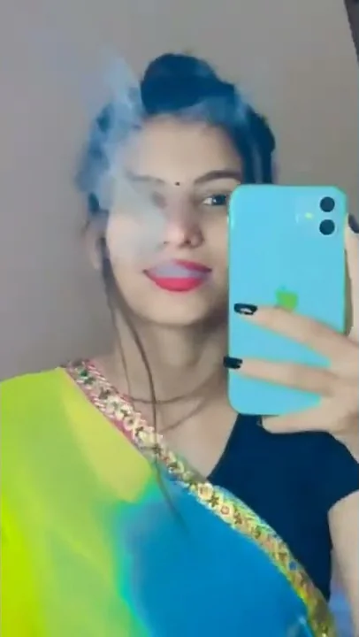 Desi cigarette smoking girl ❤️🤣#shorts