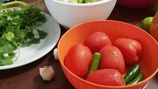 Rico Postre De Papaya Y Salsas Verde Y Roja Para Huaraches