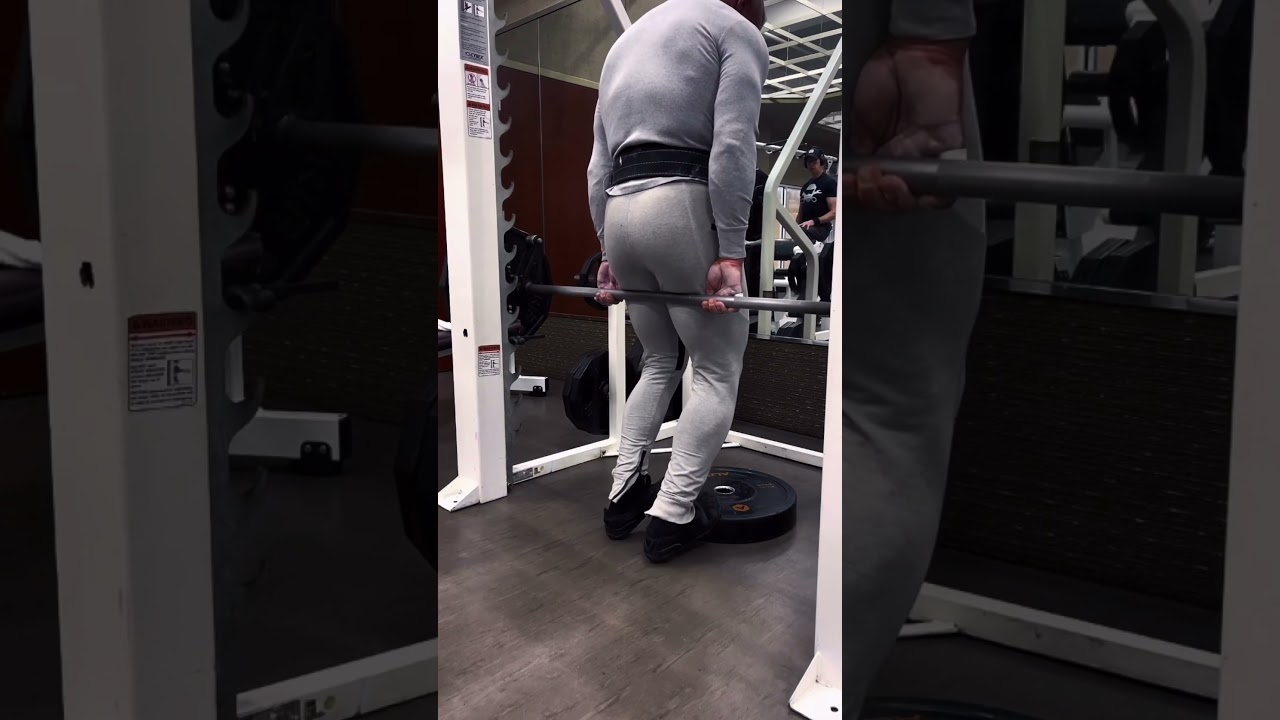 Behind the back Smith machine, calve raises are a very effective way to work your calves #calves