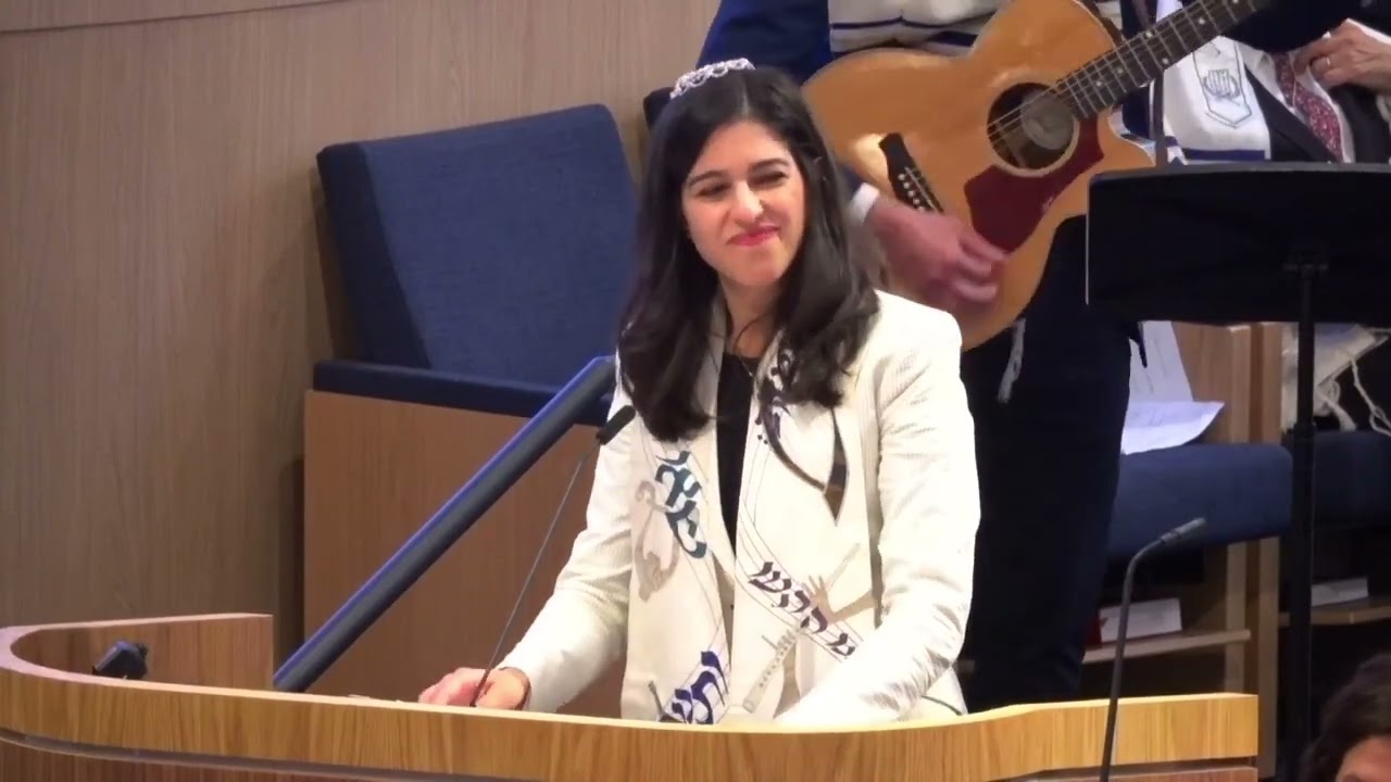 Oseh Shalom by Cantor Jacqueline Rafii (with the VBS Community Choir)