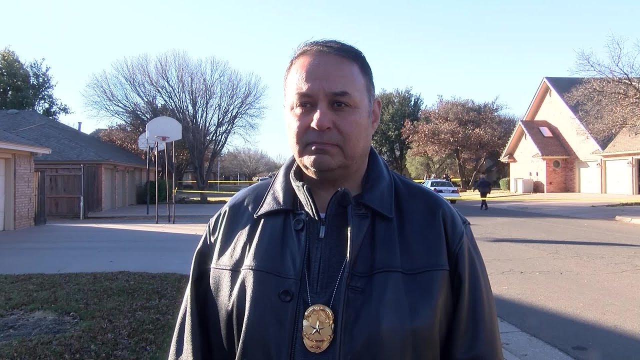 Mendoza Provides Update on OfficerInvolved Shooting Sunday AM YouTube