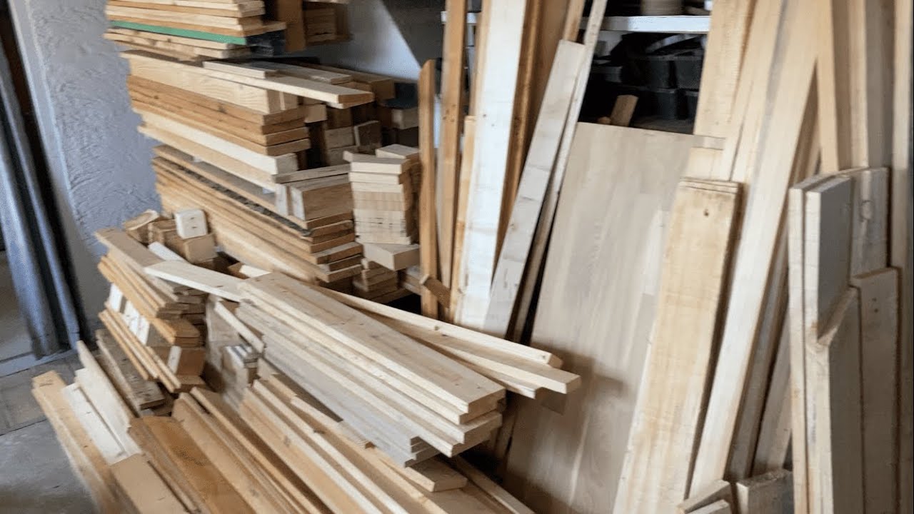 Kann man zu viel Holz haben? Neuen Lagerplatz aus altem Holz gebaut