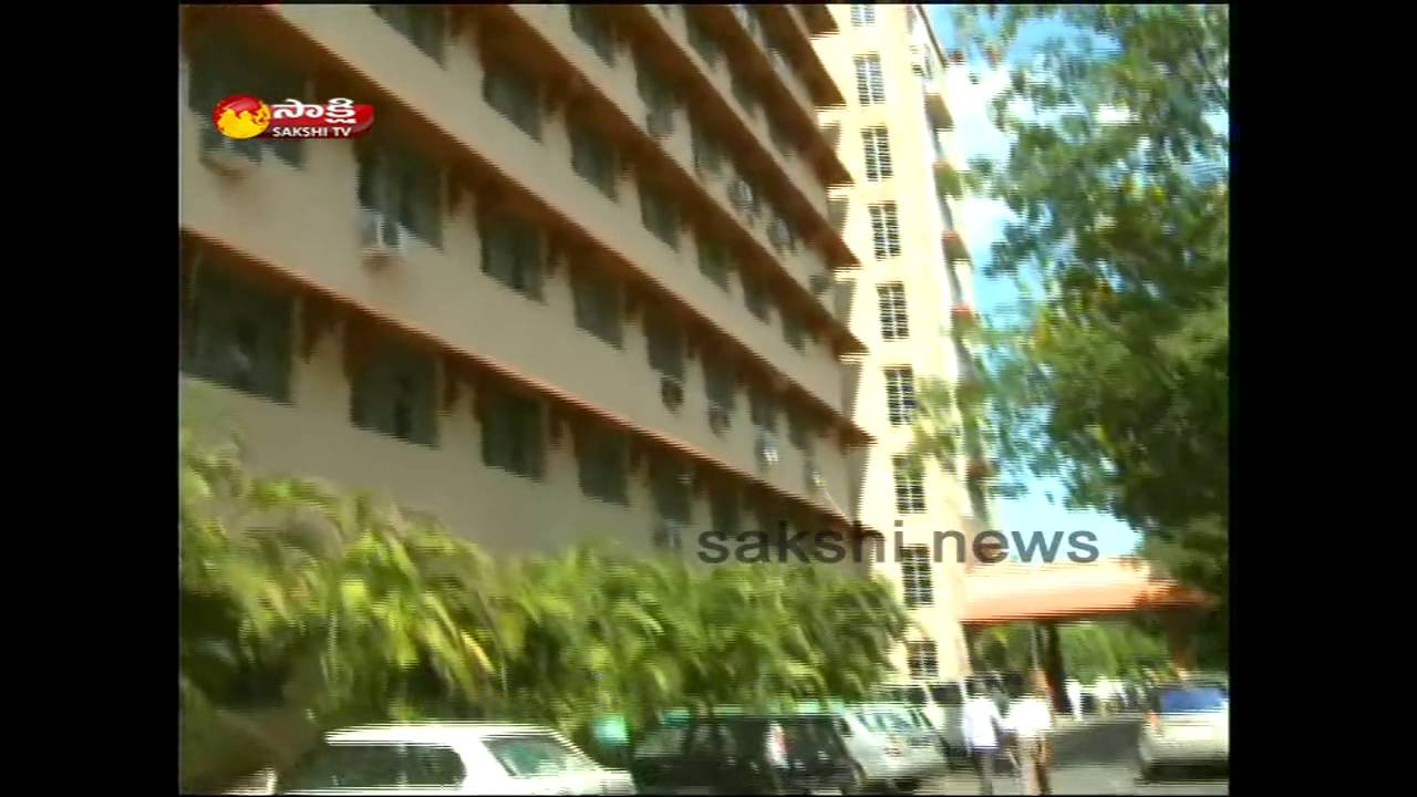Chandrababu china tour : AP secretariat office empty