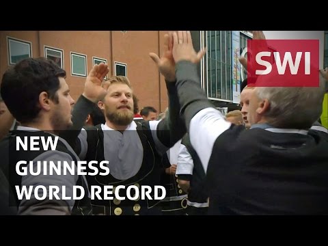 Carpenters break clapping world record