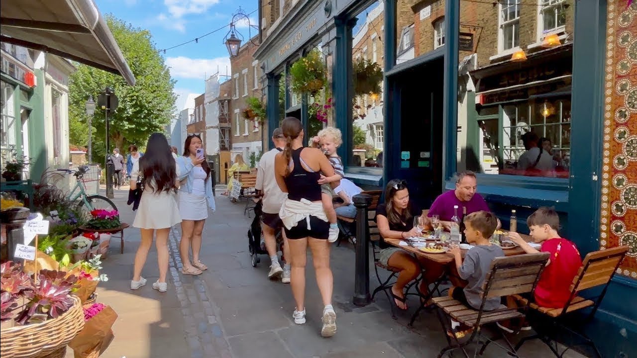 [4K] 🇬🇧 Hampstead, London Walk: A Stroll Through London's Most Exclusive Village.