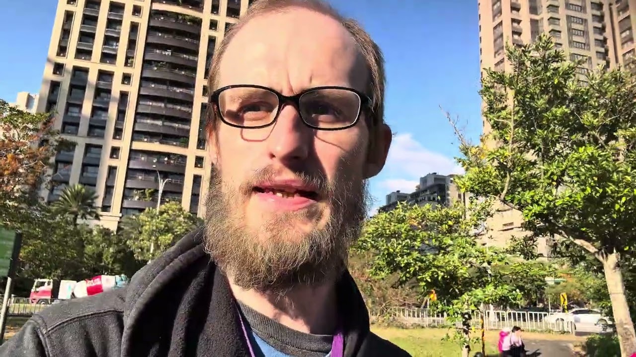 Xiangshan Park near 101 Tower