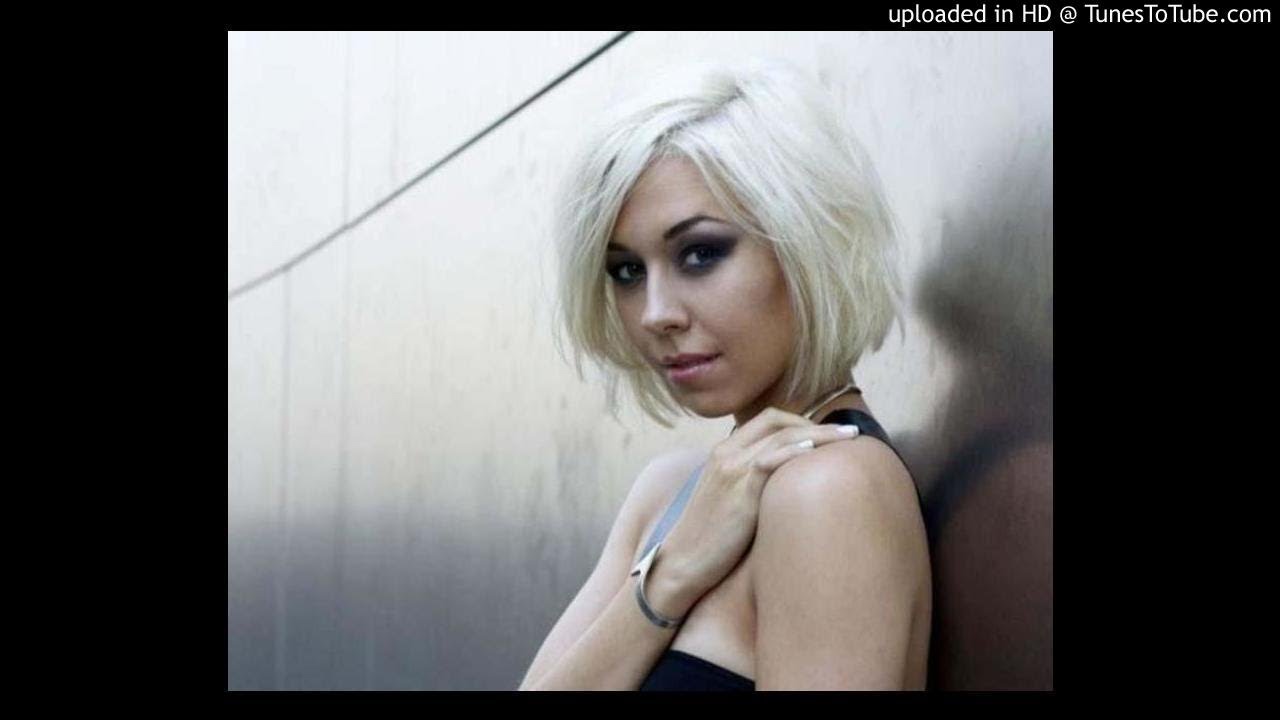 Kelly Sweet - White Skies and Moonlight - Lyrics