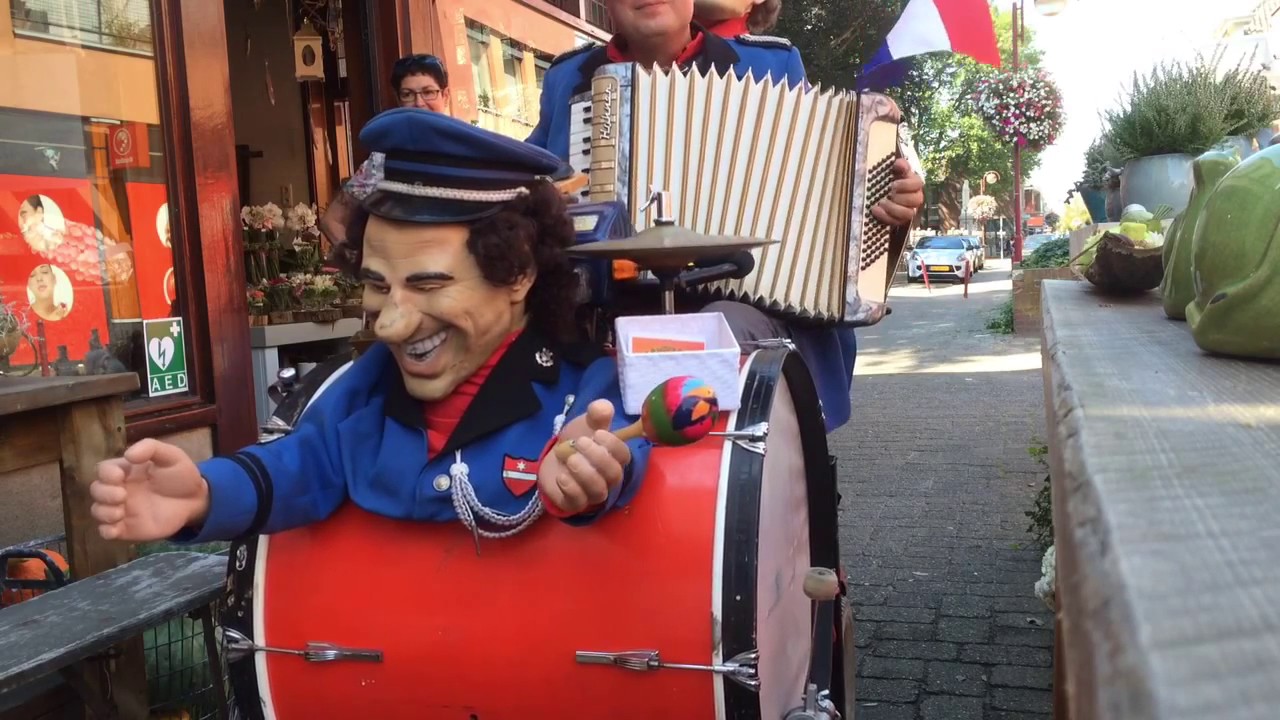 AZ-Boekingen presenteert: Hiddo's Mixie Mini Band