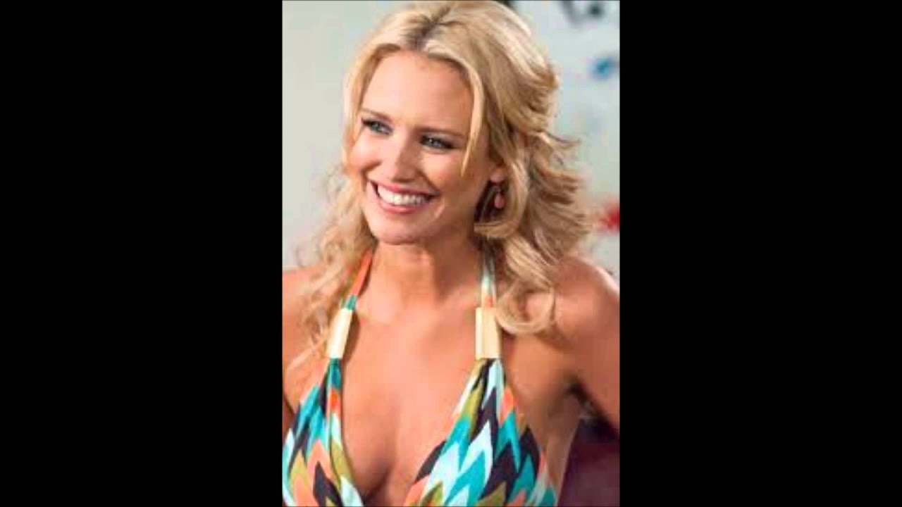 Nicky Whelan desktop Wallpapers