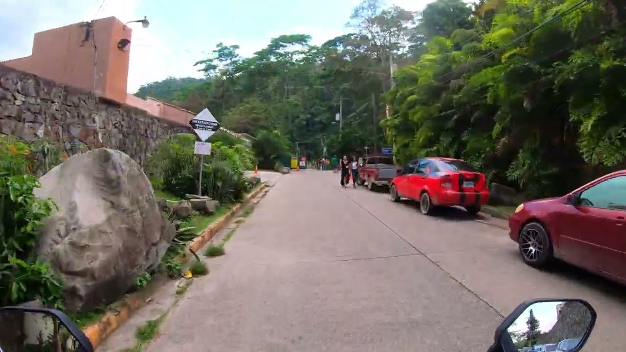 SAN PEDRO SULA HONDURAS 2022 Recorriendo la ZONA más EXCLUSIVA