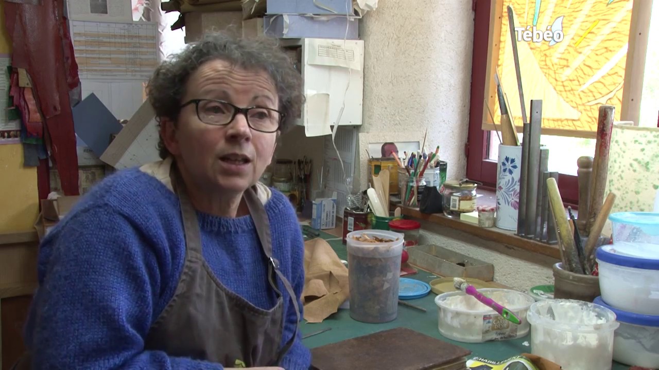 La restauration des livres anciens au Moulin de Kéréon (29)