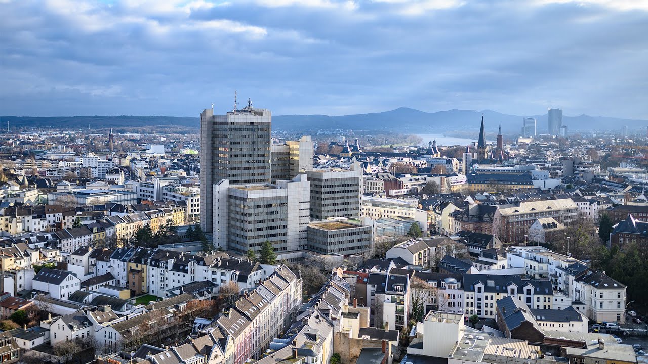 GA-Diskussion mit Bonner Spitzenkandidaten zur Kommunalwahl 2025 - live aus der Beethovenhalle