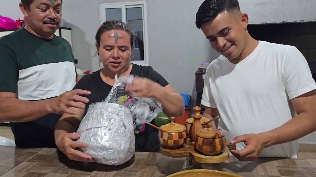 Sulma muy contenta nos enseña que compro en su viaje 😱😱