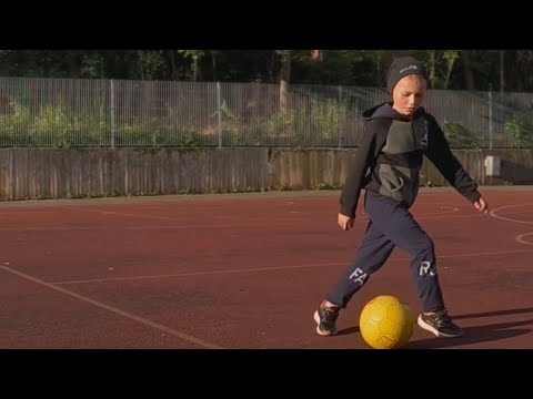 Ball Control Workout for BEGINNERS ⚽ - YouTube