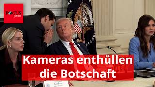 Plötzlich Schiebt Rubio Trump Einen Zettel Zu Kameras Enthüllen Die Botschaft