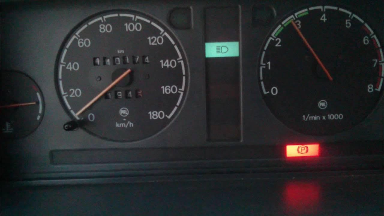 Škoda favorit 1.3 BMM rev limiter sound YouTube